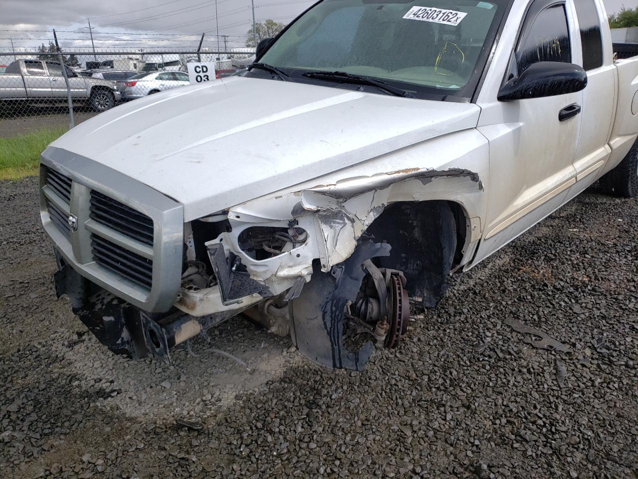Photo 9 from auction – 2005 DODGE DAKOTA SLT with VIN 1D7HW42N05S127513