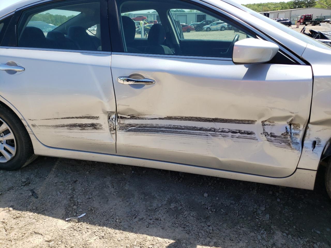 Photo 9 from auction – 2015 NISSAN ALTIMA 2.5 with VIN 1N4AL3AP0FC285031