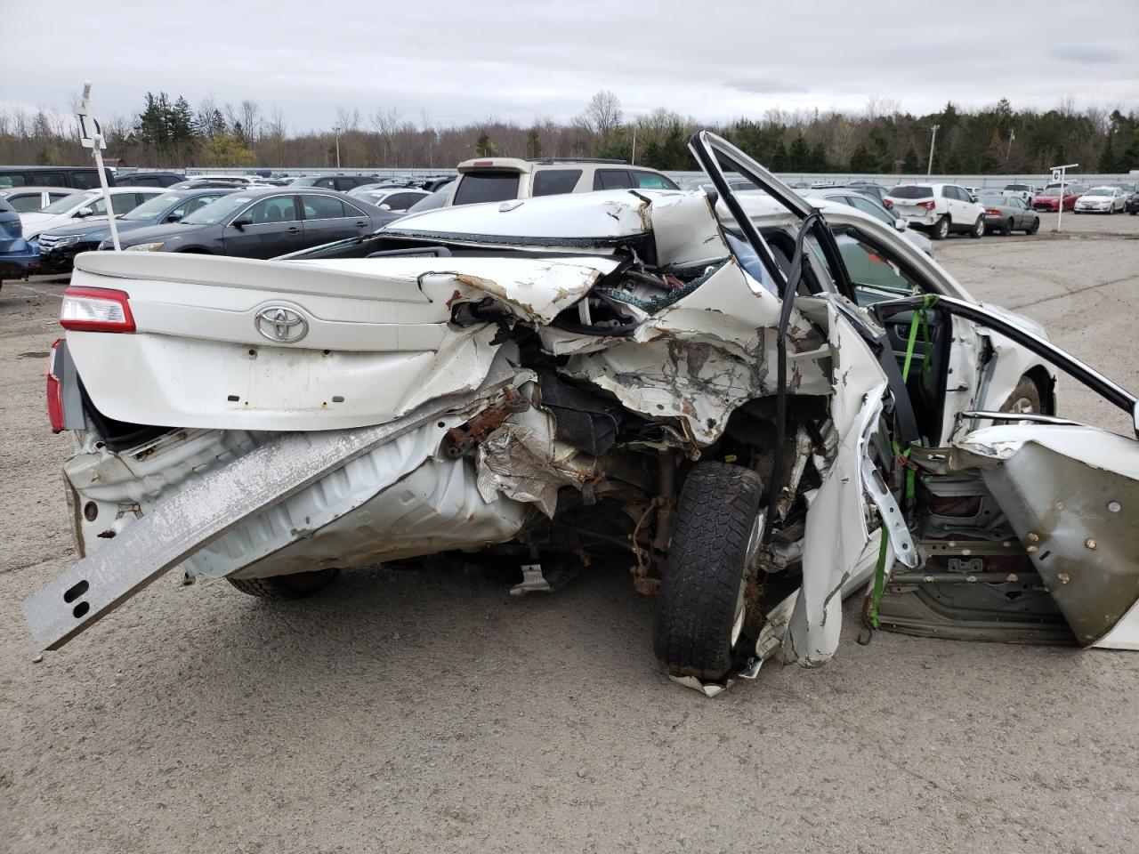 Photo 4 from auction – 2012 TOYOTA CAMRY 4D 2 with VIN 4T1BF1FK9CU631683