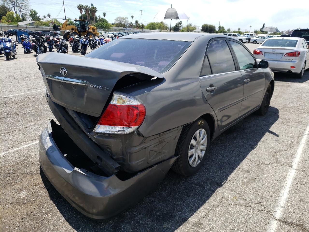 Photo 4 from auction – 2006 TOYOTA CAMRY LE with VIN 4T1BE32K56U695745