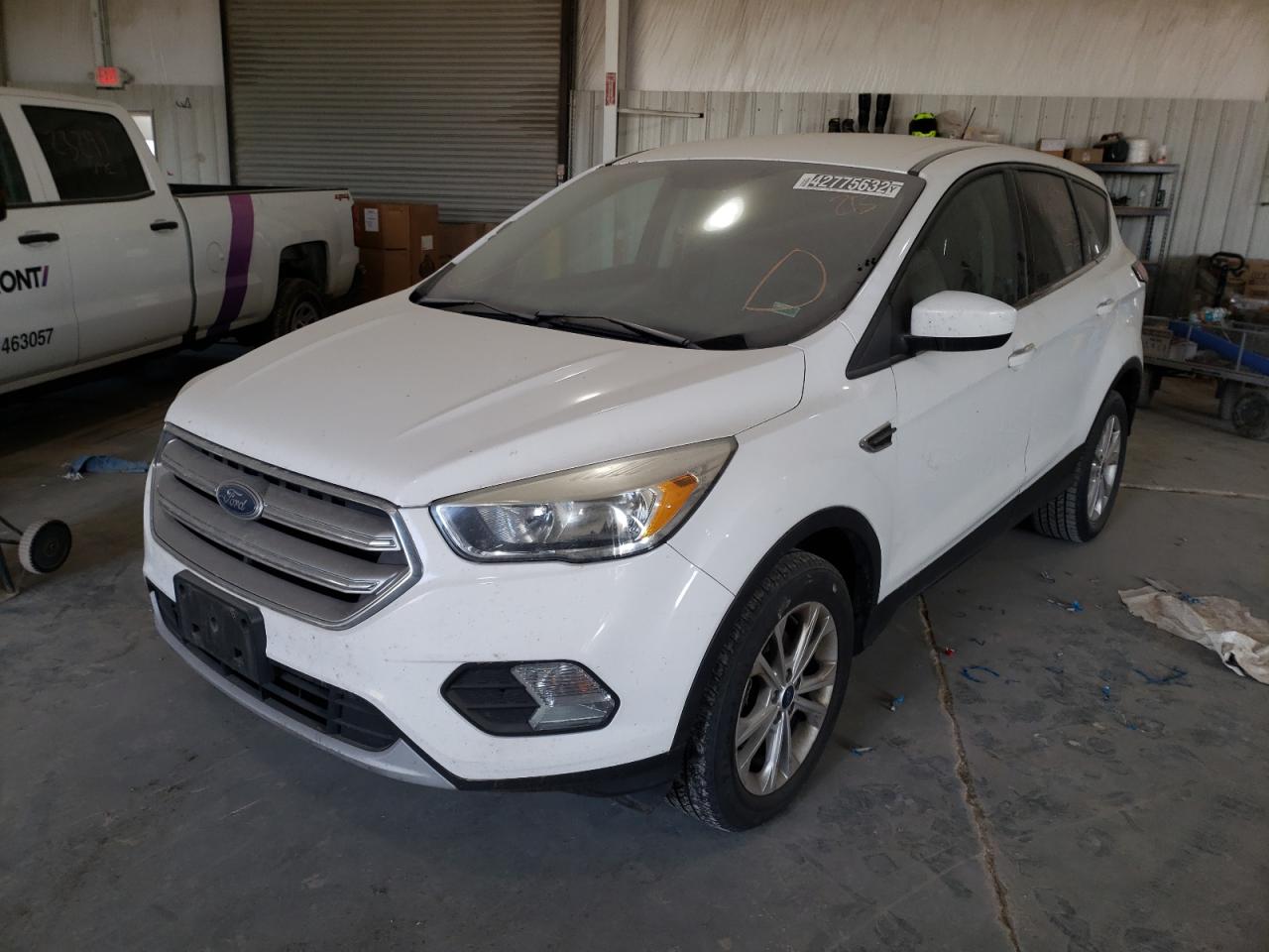 Photo 2 from auction – 2017 FORD ESCAPE SE with VIN 1FMCU0GD9HUC82133