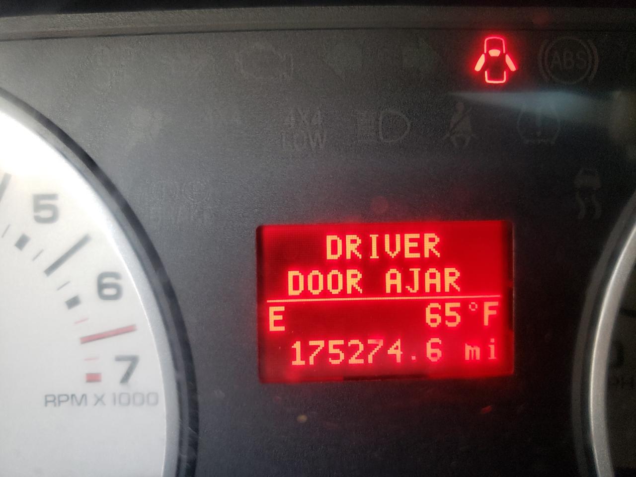 Photo 8 from auction – 2009 FORD EXPLORER E with VIN 1FMEU64E79UA05541