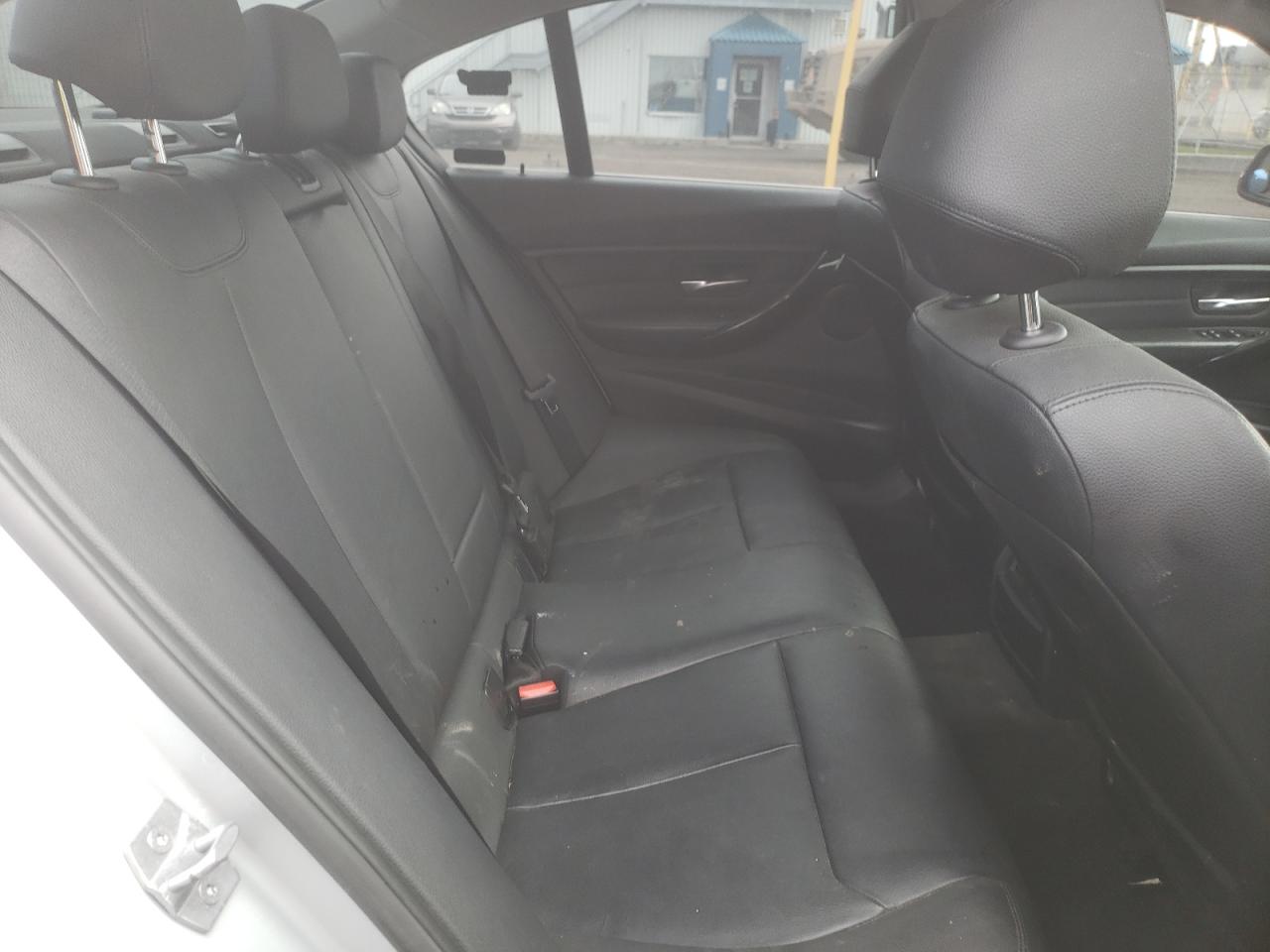 Photo 6 from auction – 2014 BMW 328 XI with VIN WBA3B3G52ENR85127