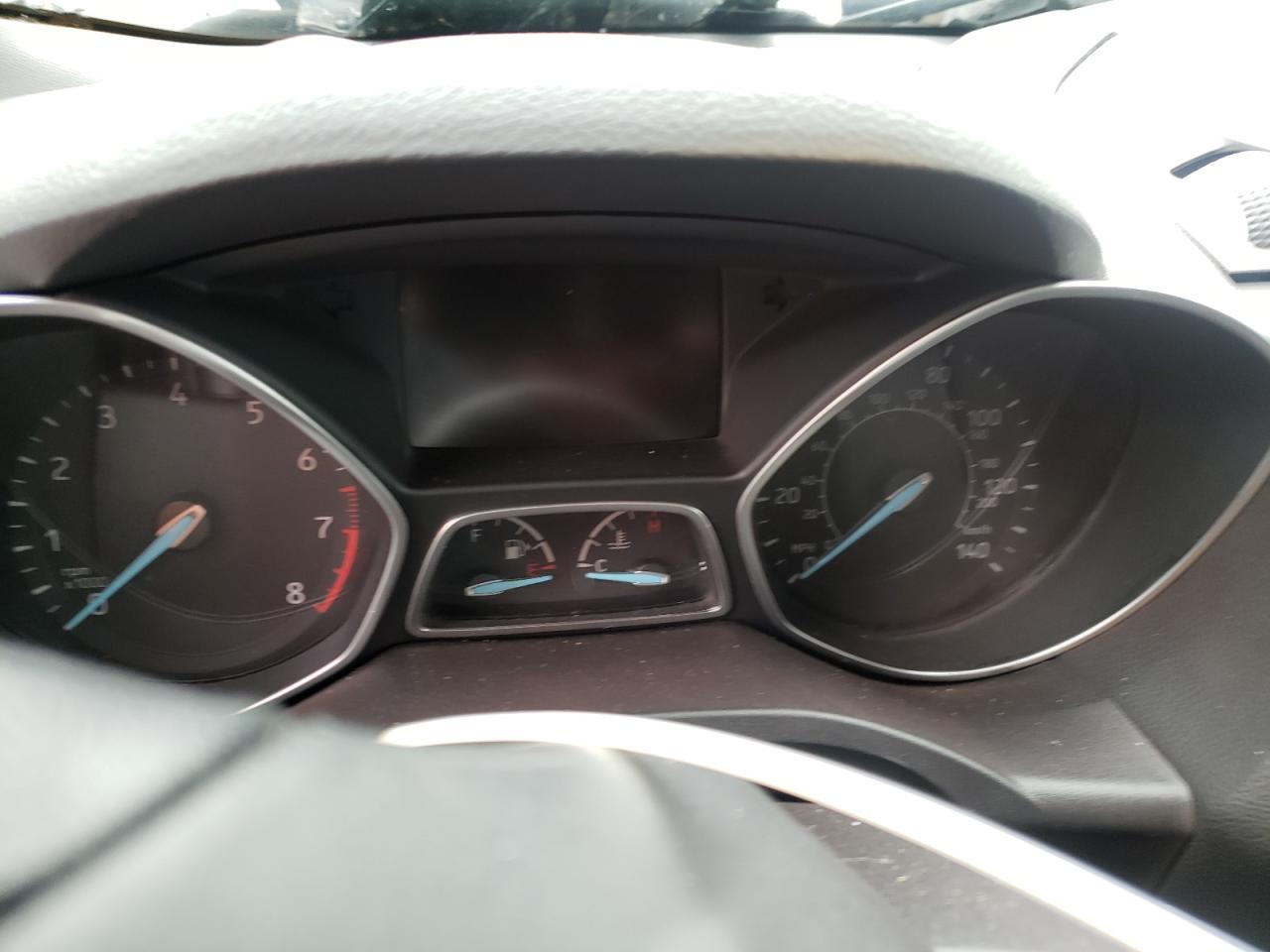 Photo 8 from auction – 2019 FORD ESCAPE SEL with VIN 1FMCU9HD1KUB76799