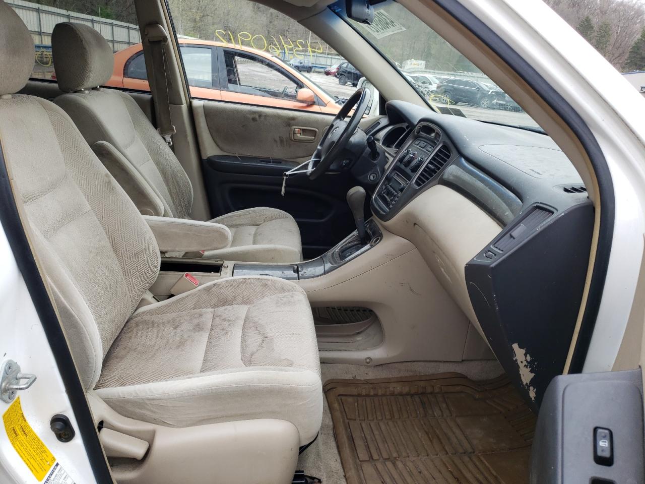 Foto 5 de la subasta – 2003 TOYOTA HIGHLANDER con VIN JTEHD21A030018783