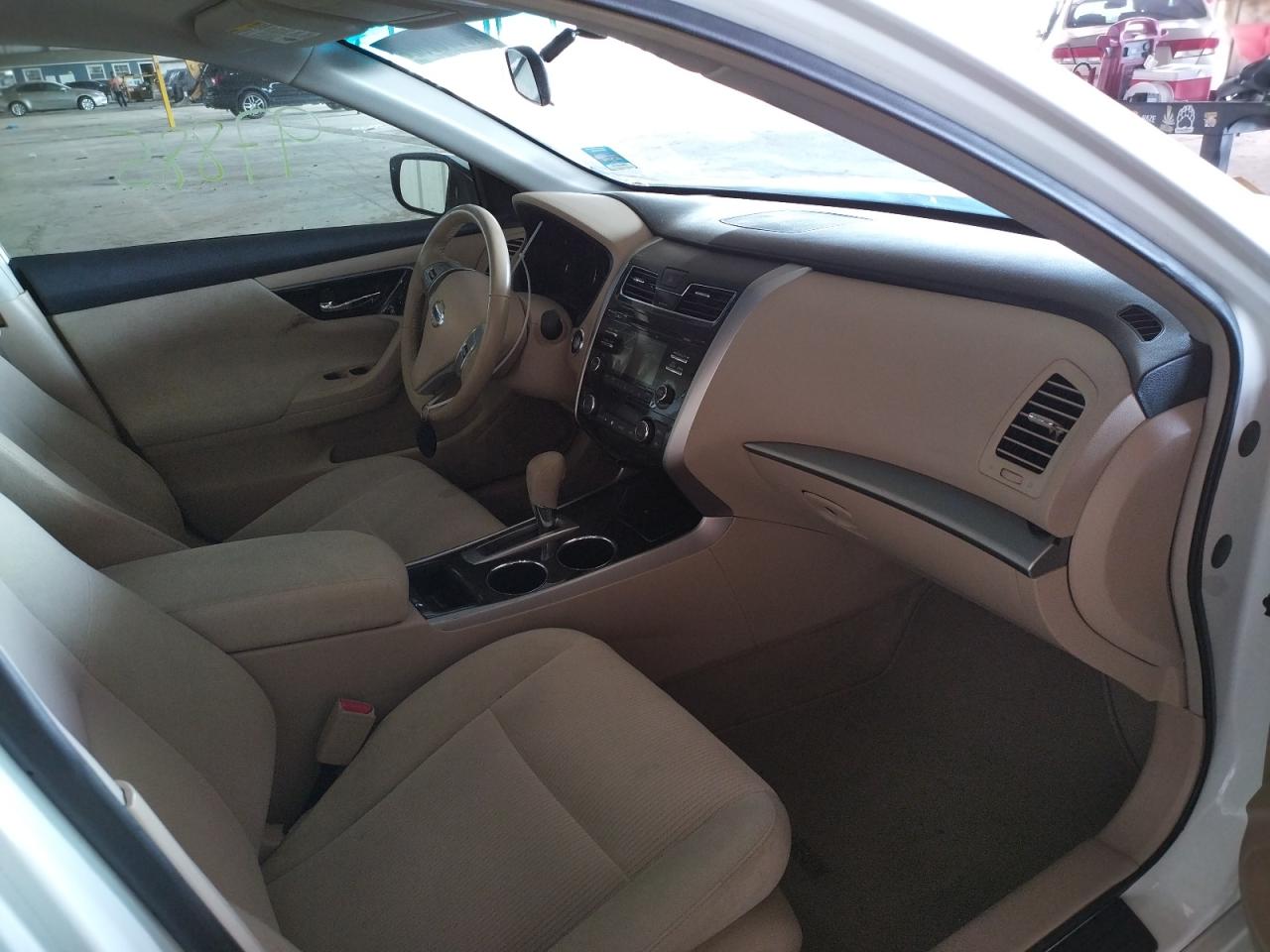 Photo 5 from auction – 2013 NISSAN ALTIMA 2.5 with VIN 1N4AL3AP8DN458828