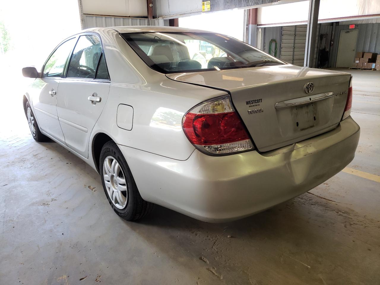 Photo 9 from auction – 2006 TOYOTA CAMRY LE with VIN 4T1BE32K76U722444