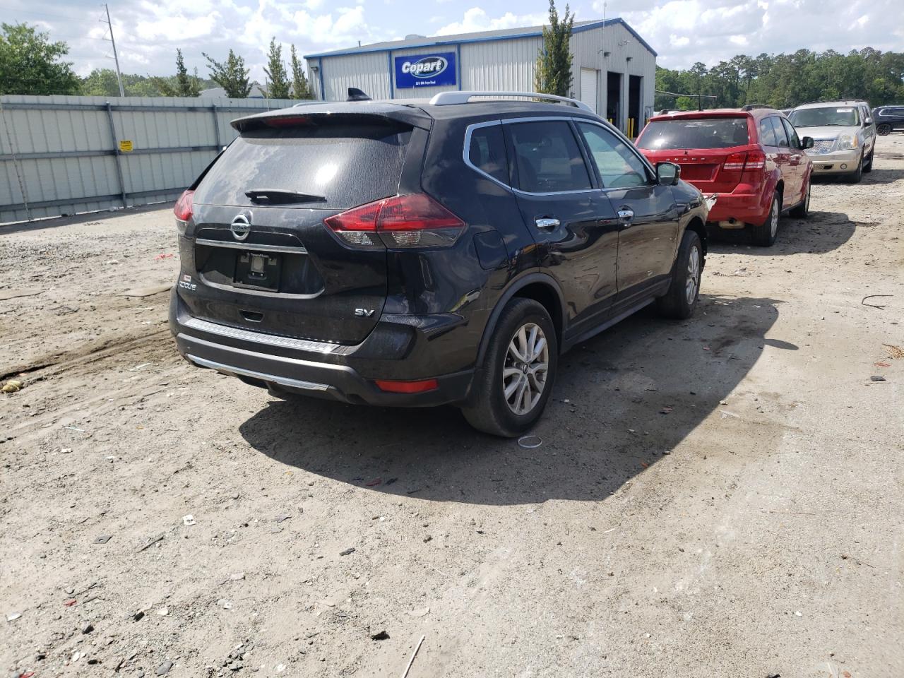 Photo 4 from auction – 2018 NISSAN ROGUE S with VIN JN8AT2MT3JW470618