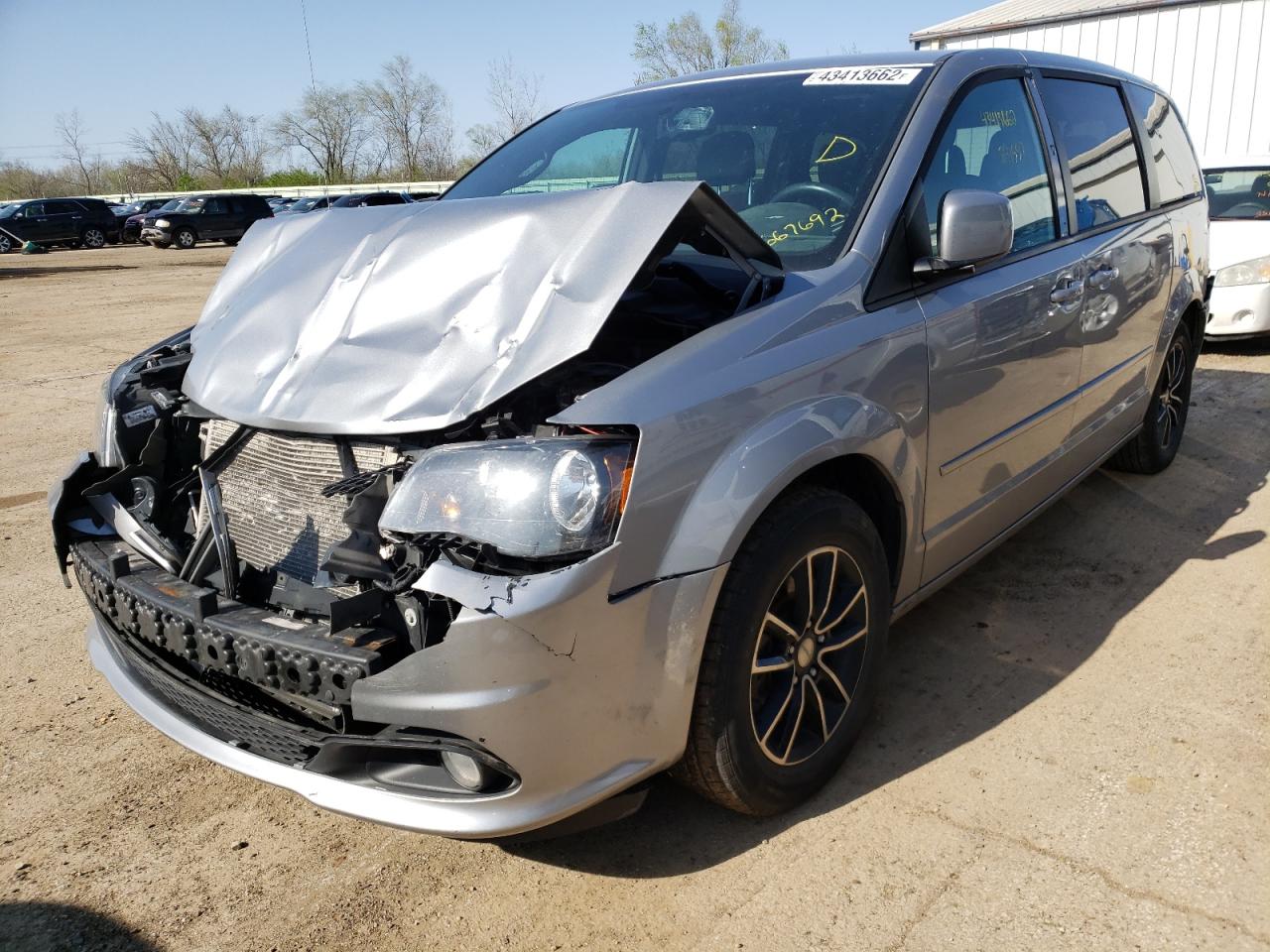 Photo 2 from auction – 2015 DODGE GRAND CARA with VIN 2C4RDGEG0FR667692