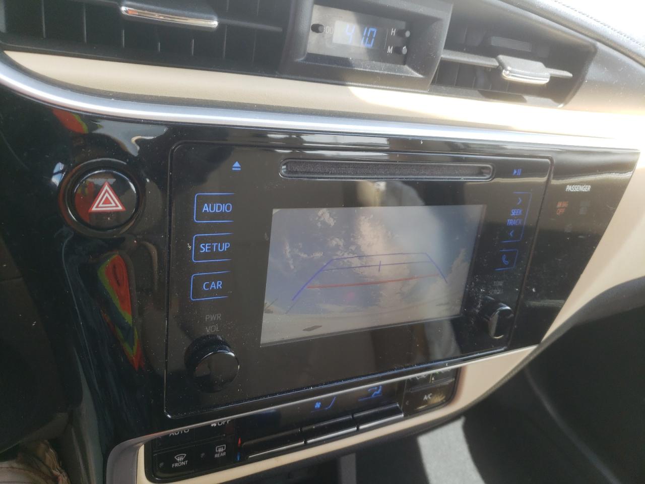 Photo 19 from auction – 2017 TOYOTA COROLLA L with VIN 5YFBURHE7HP733584