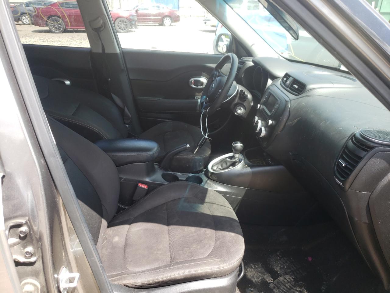Photo 5 from auction – 2018 KIA SOUL with VIN KNDJN2A20J7613343