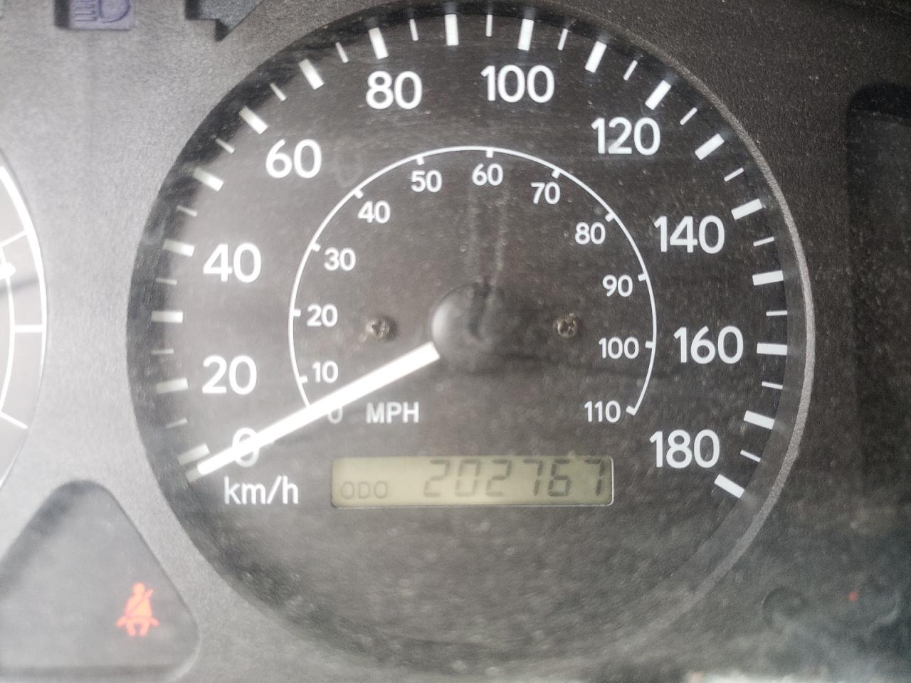 Photo 8 from auction – 2002 TOYOTA COROLLA CE with VIN 2T1BR12E12C858518