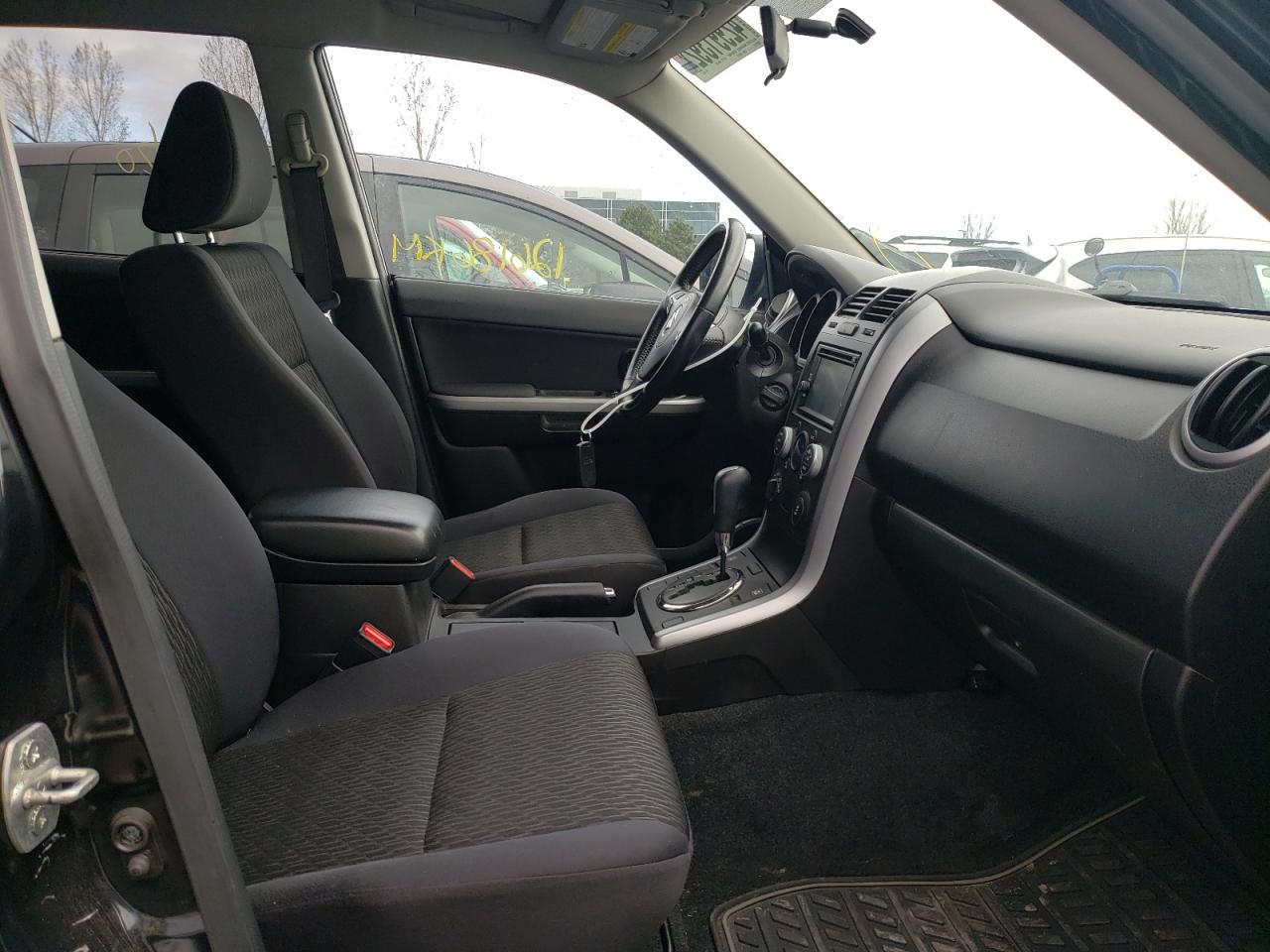 Photo 5 from auction – 2013 SUZUKI GRAND VITA with VIN JS3TD0D60D4100633