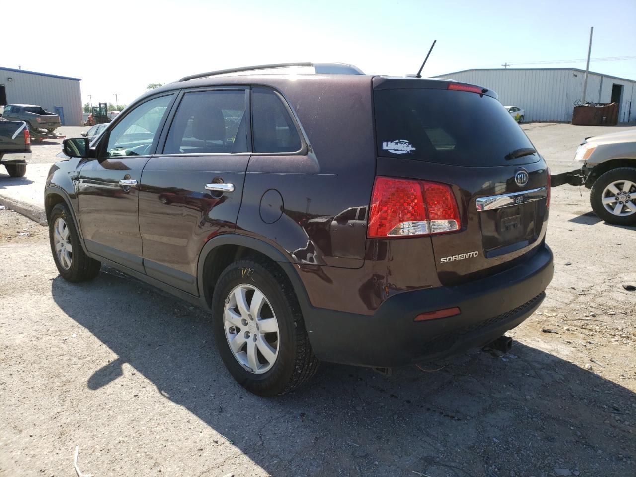 Photo 3 from auction – 2011 KIA SORENTO BA with VIN 5XYKT4A10BG118934