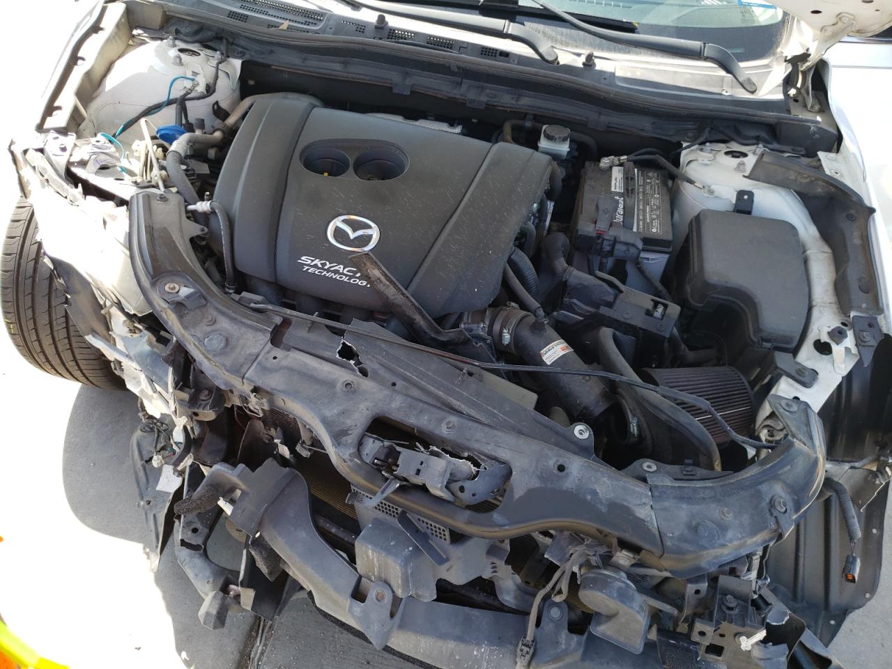 Photo 7 from auction – 2014 MAZDA 3 GRAND TO with VIN JM1BM1M76E1195582