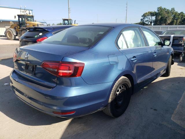Photo 4 from auction – 2017 VOLKSWAGEN JETTA S with VIN 3VW2B7AJ1HM301966