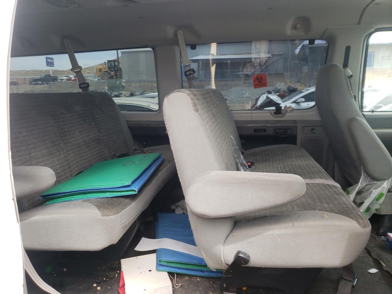 Photo 6 from auction – 2004 FORD ECONOLINE with VIN 1FMRE11L54HB44203