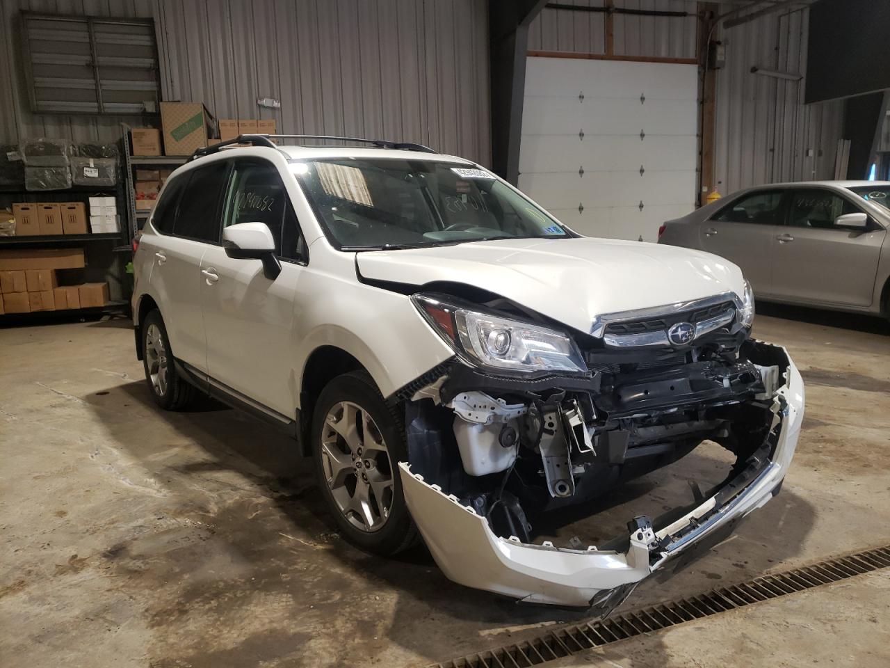 SUBARU FORESTER 2 2017 with VIN JF2SJATC2HH537565 - Photo from auction