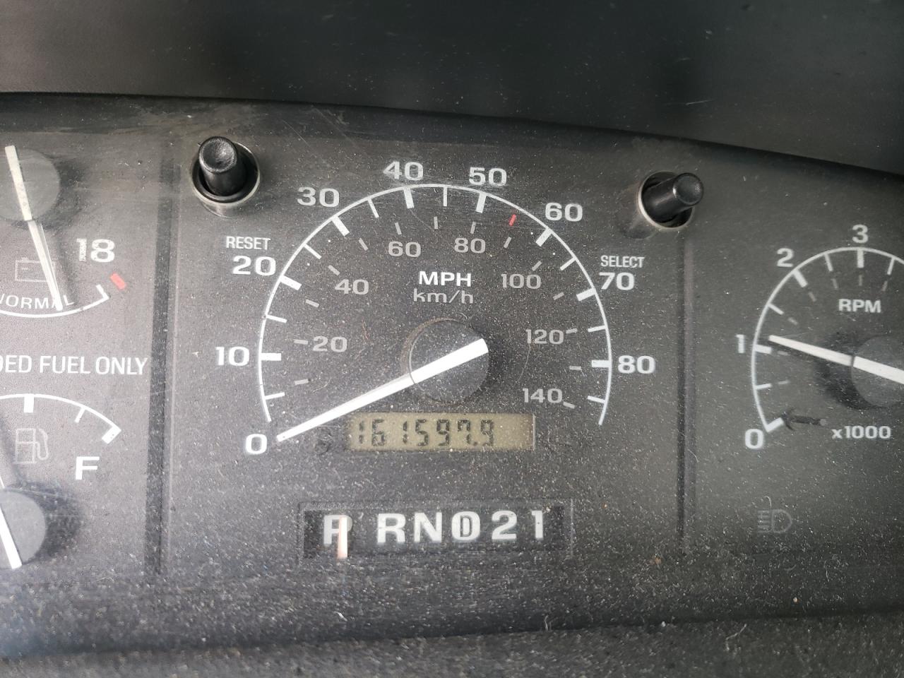 Photo 8 from auction – 1992 FORD F150 with VIN 1FTEF14H3NKB27749