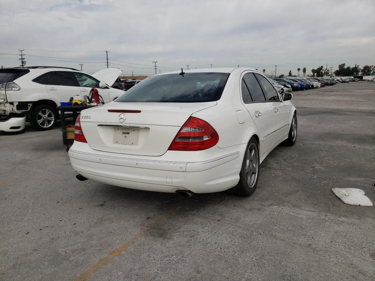Photo 4 from auction – 2006 MERCEDES-BENZ E 350 with VIN WDBUF56J46A851605