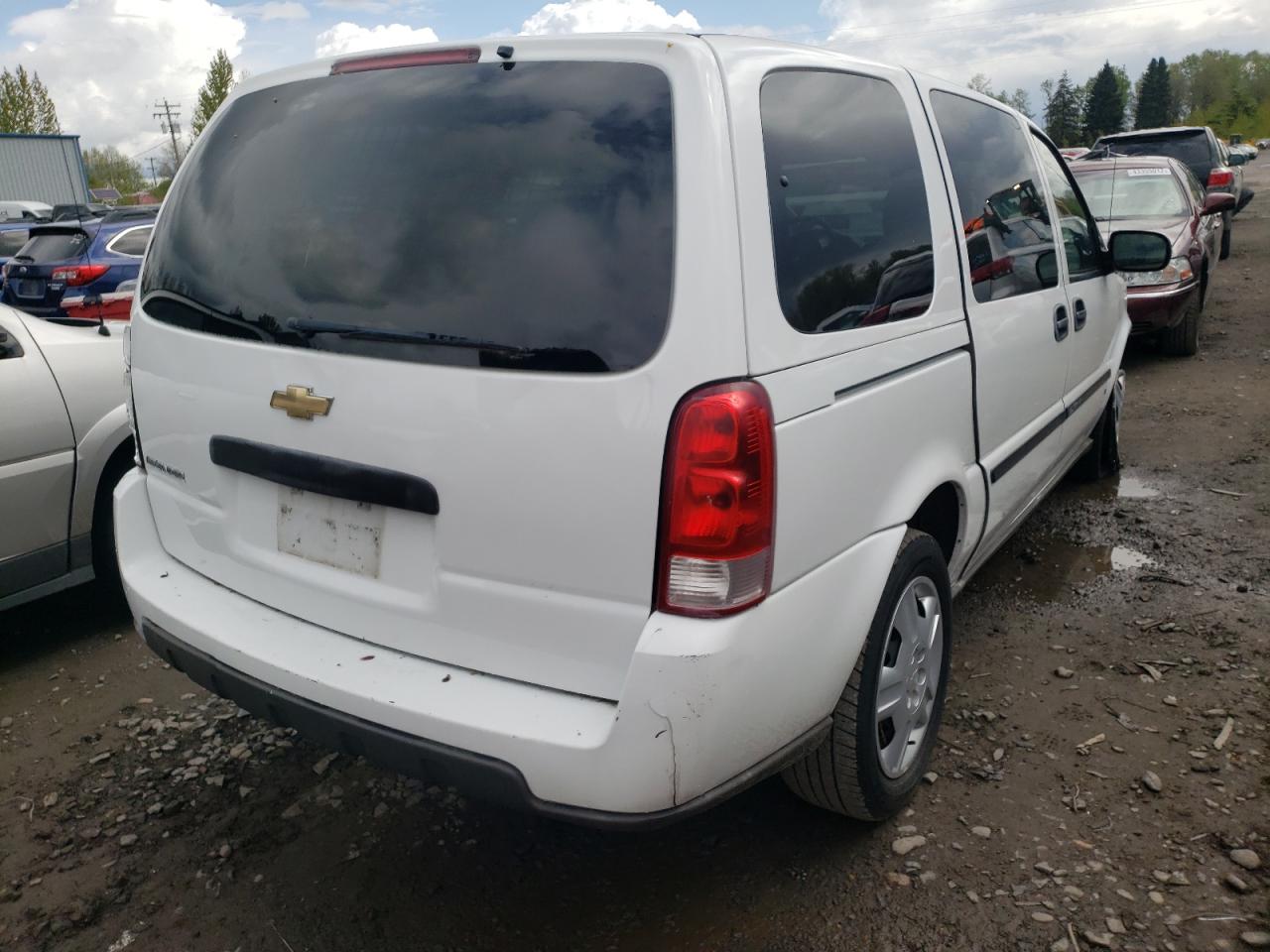 Photo 4 from auction – 2007 CHEVROLET UPLANDER I with VIN 1GBDV13117D144130