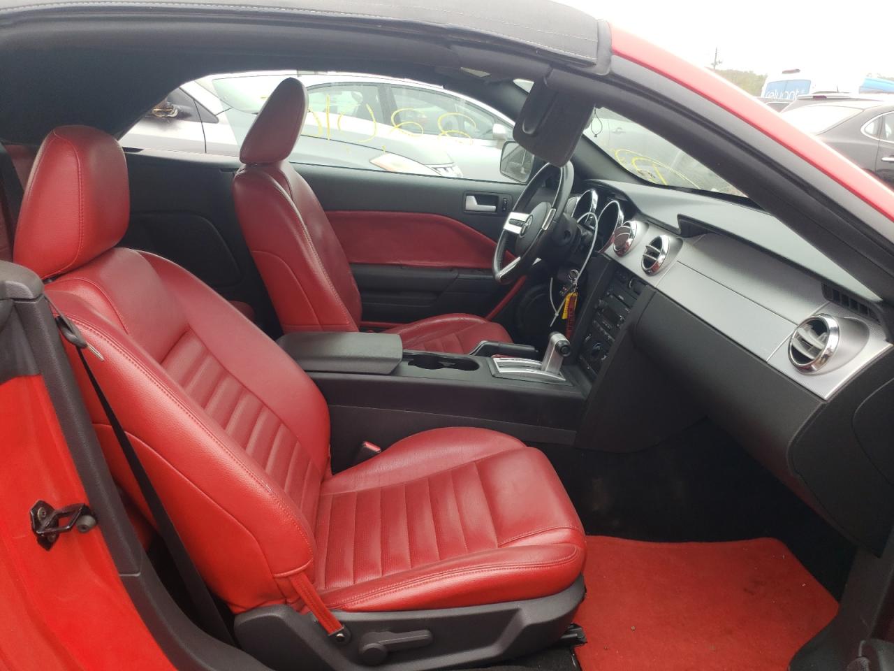 Photo 5 from auction – 2005 FORD MUSTANG with VIN 1ZVFT84N355244268