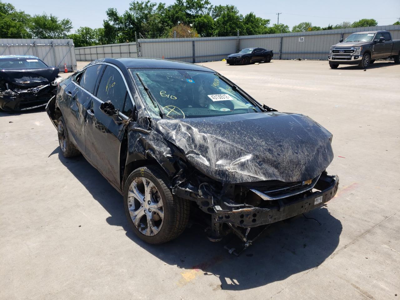 CHEVROLET CRUZE PREM 2017 with VIN 1G1BF5SM7H7140630 - Photo from auction
