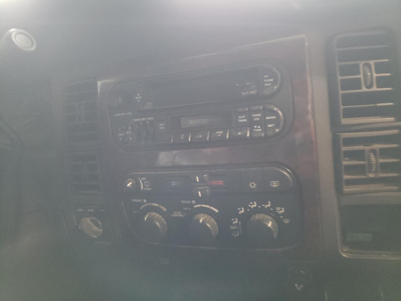 Photo 9 from auction – 2001 DODGE DURANGO with VIN 1B4HS28N21F501752