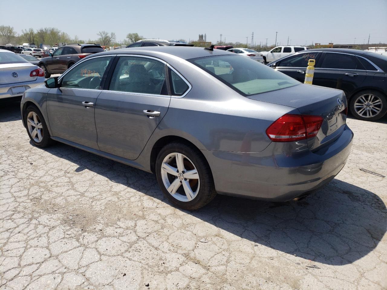Photo 3 from auction – 2014 VOLKSWAGEN PASSAT SE with VIN 1VWBT7A36EC118672