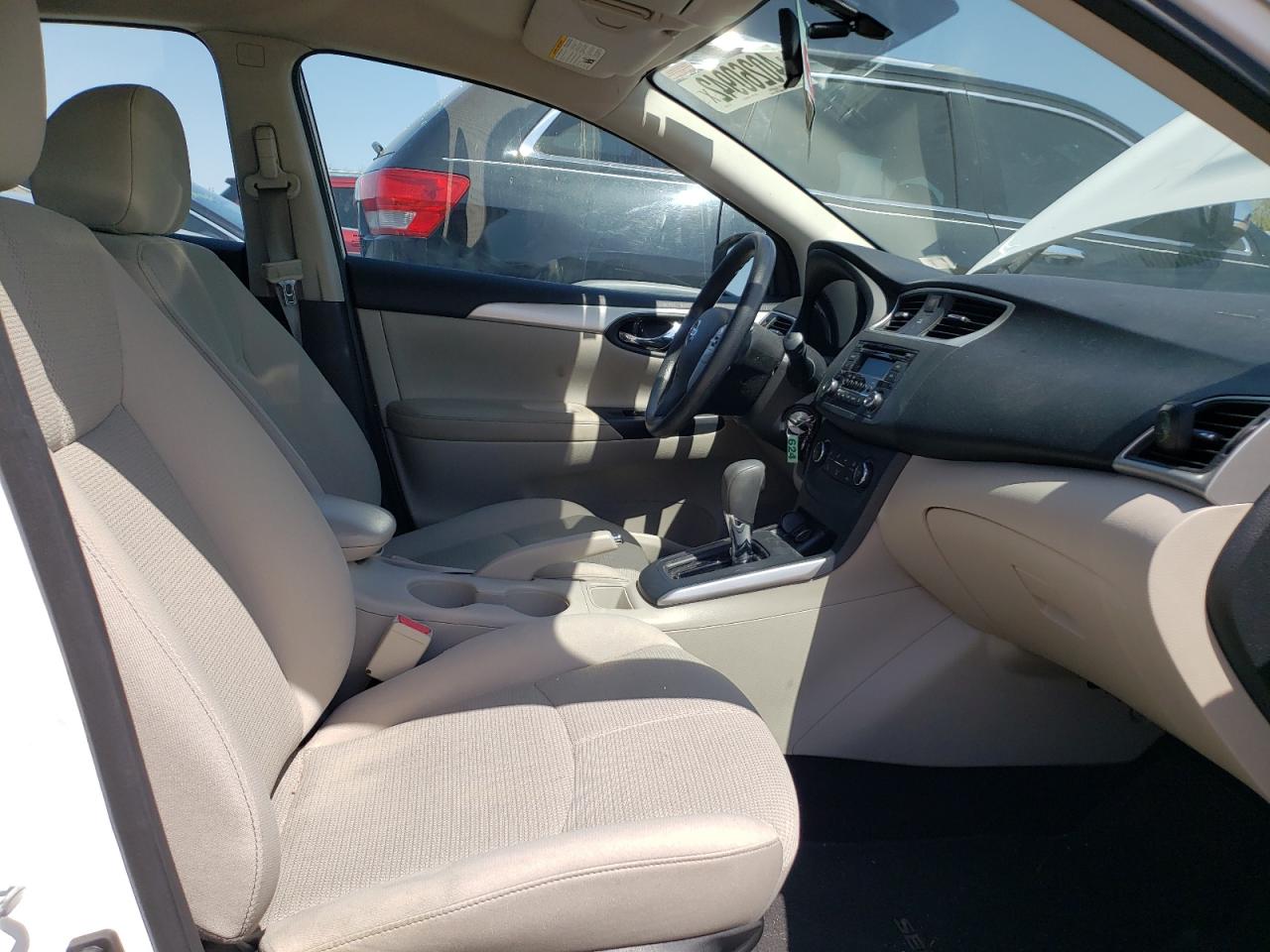 Photo 5 from auction – 2017 NISSAN SENTRA S with VIN 3N1AB7AP2HY252324