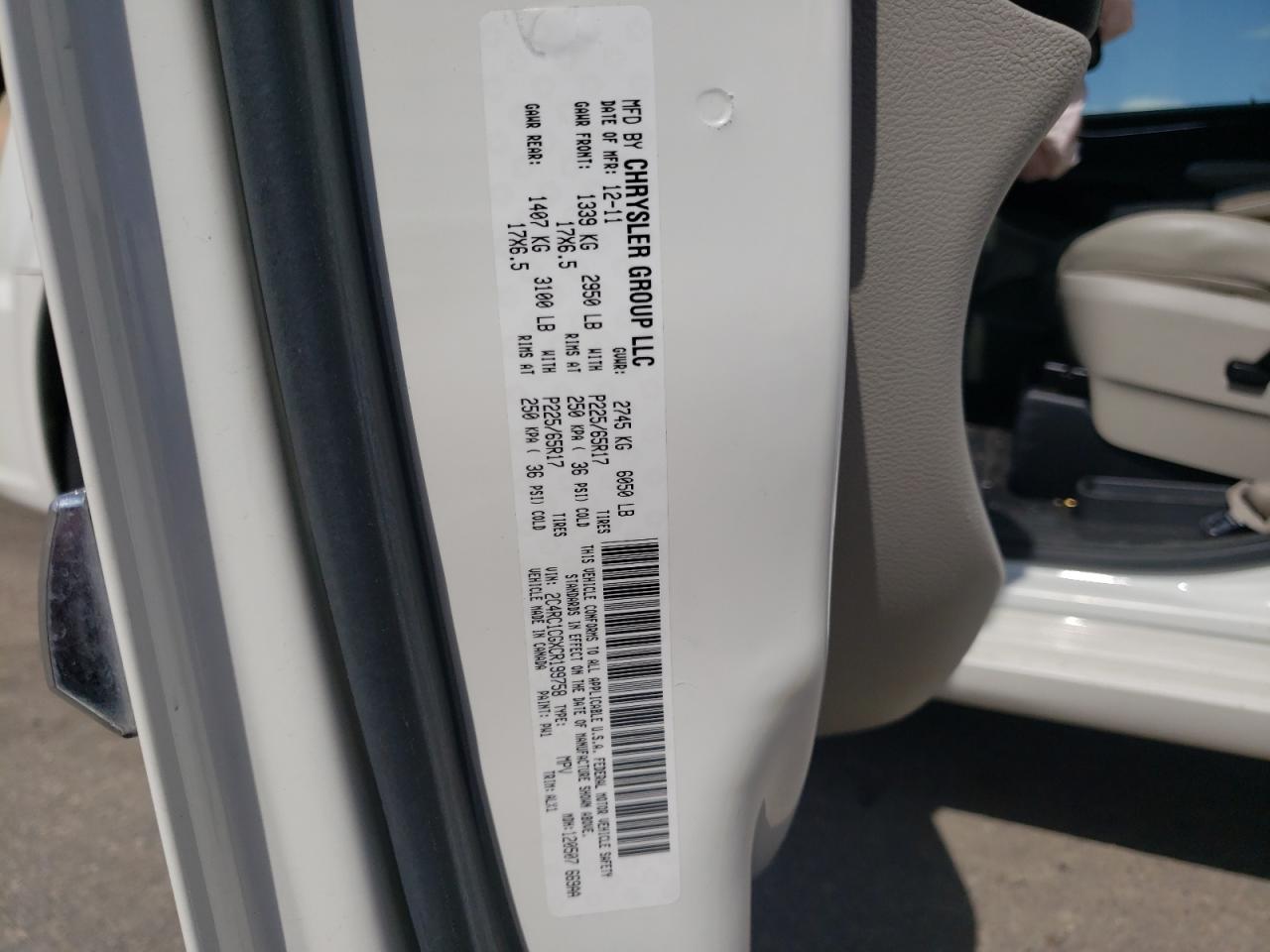 Photo 10 from auction – 2012 CHRYSLER TOWN & COU with VIN 2C4RC1CGXCR199758
