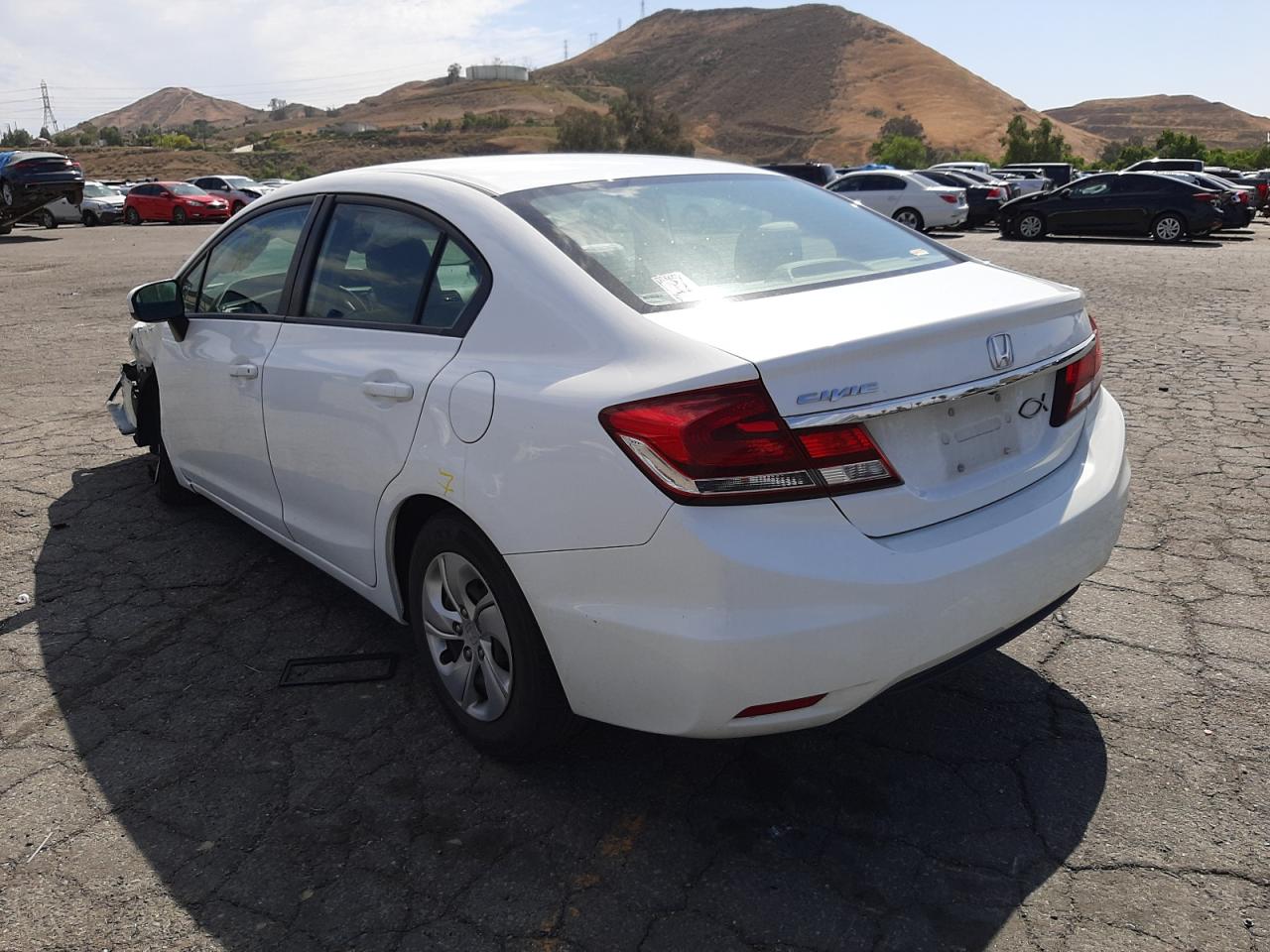 Photo 3 from auction – 2014 HONDA CIVIC LX with VIN 19XFB2F55EE263991