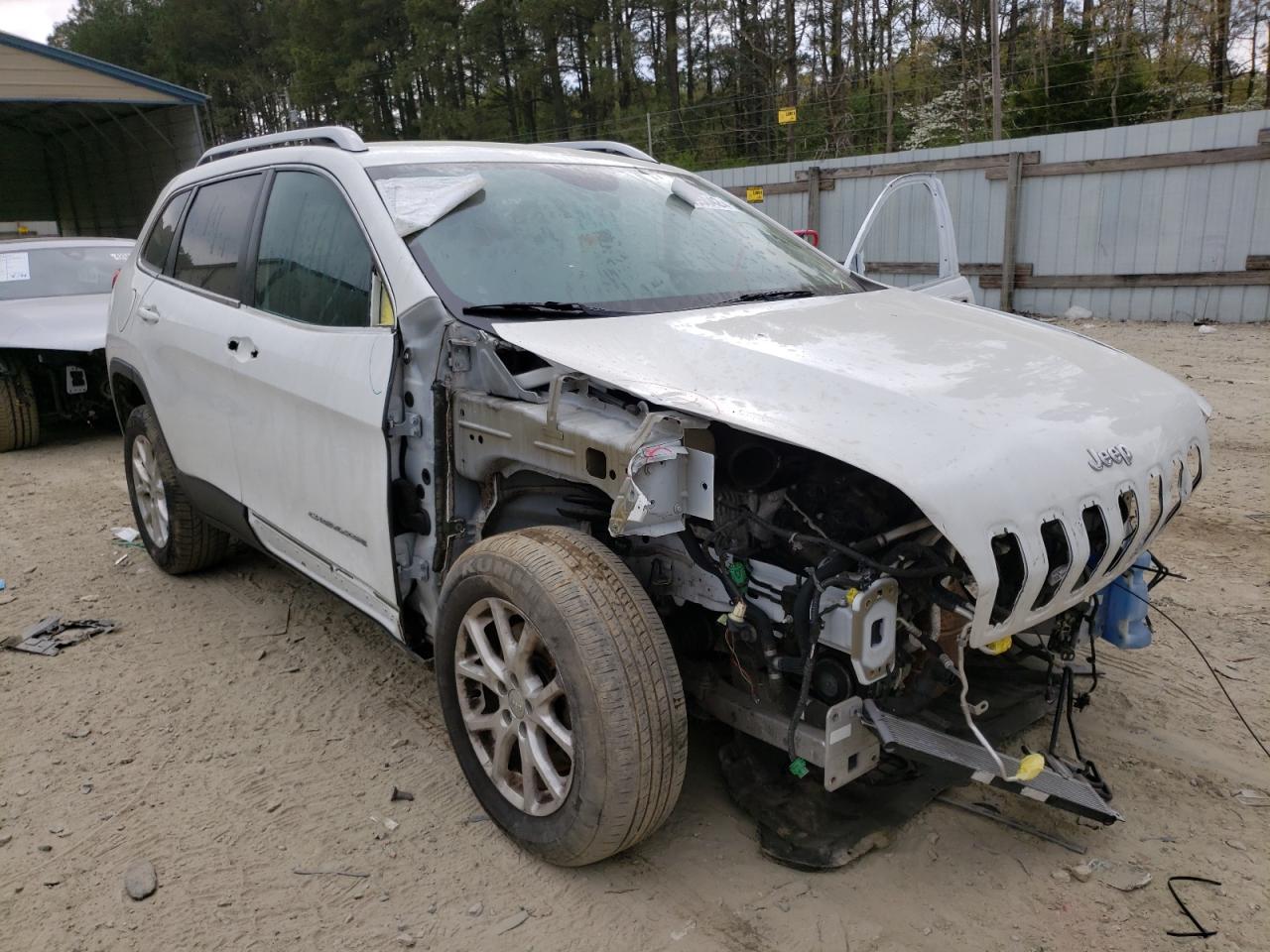 JEEP CHEROKEE L 2015 with VIN 1C4PJMCS4FW758669 - Photo from auction