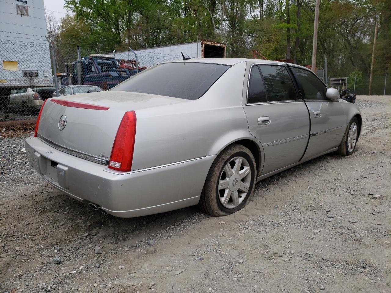 Photo 4 from auction – 2006 CADILLAC DTS with VIN 1G6KD57Y76U211643
