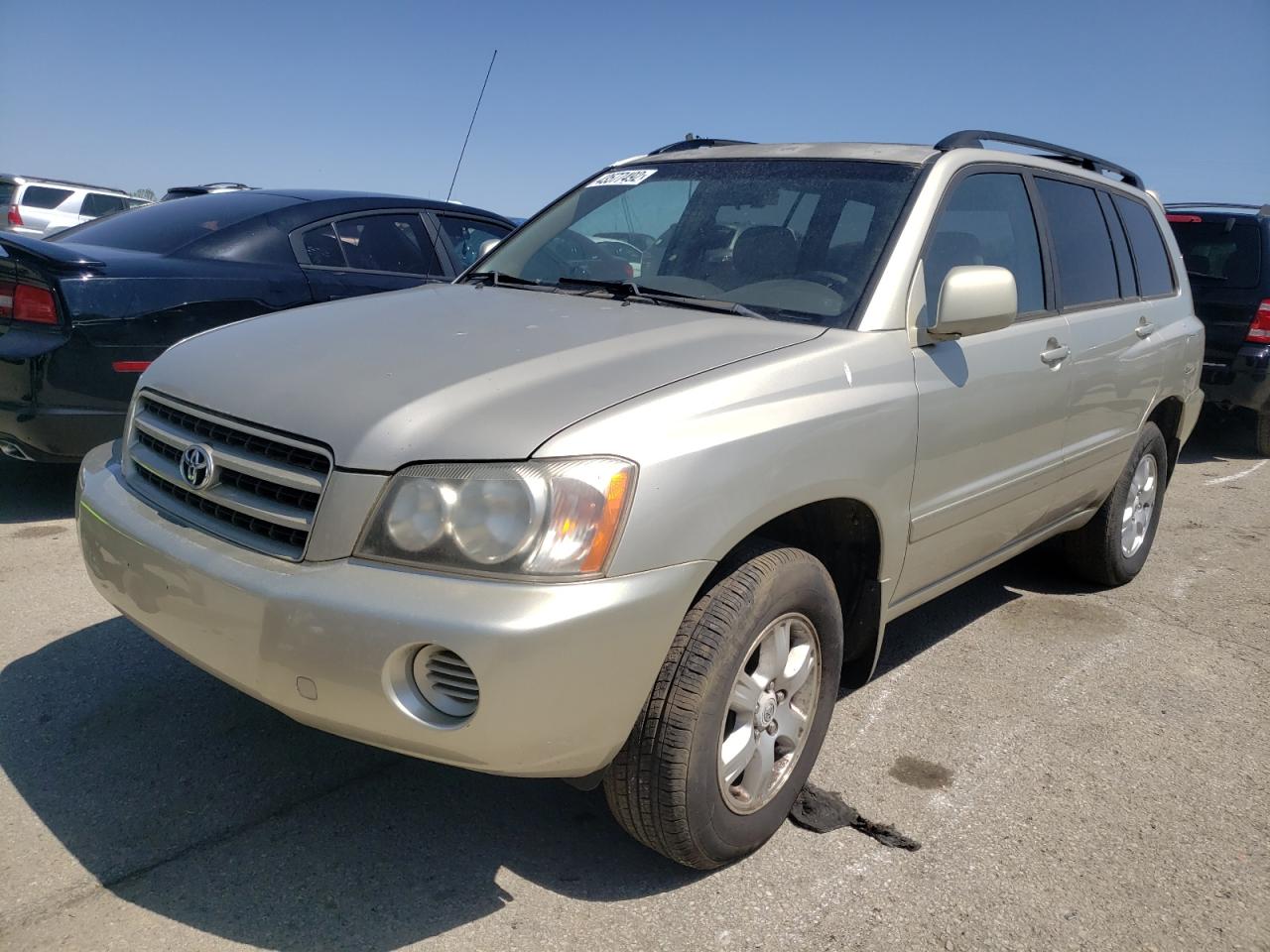 Photo 2 from auction – 2001 TOYOTA HIGHLANDER with VIN JTEHD21A810010573