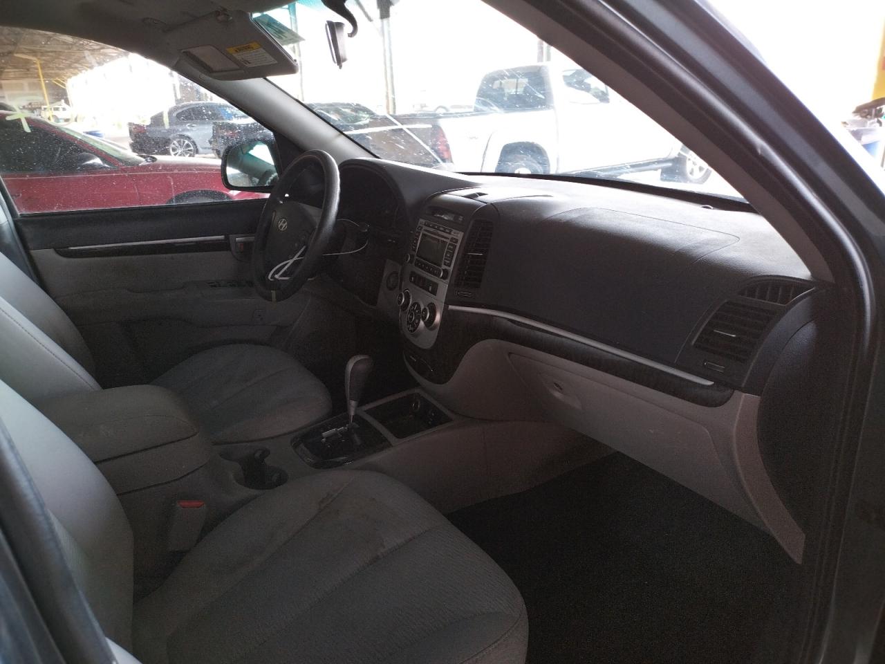Photo 5 from auction – 2009 HYUNDAI SANTA FE G with VIN 5NMSG13D29H274516