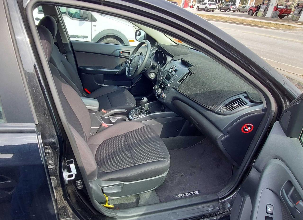 Photo 5 from auction – 2012 KIA FORTE EX with VIN KNAFU4A22C5525247