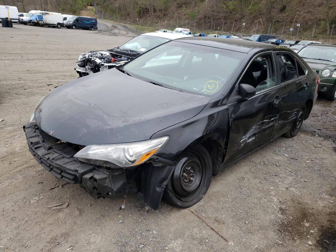 Photo 2 from auction – 2016 TOYOTA CAMRY LE with VIN 4T1BF1FK5GU583833