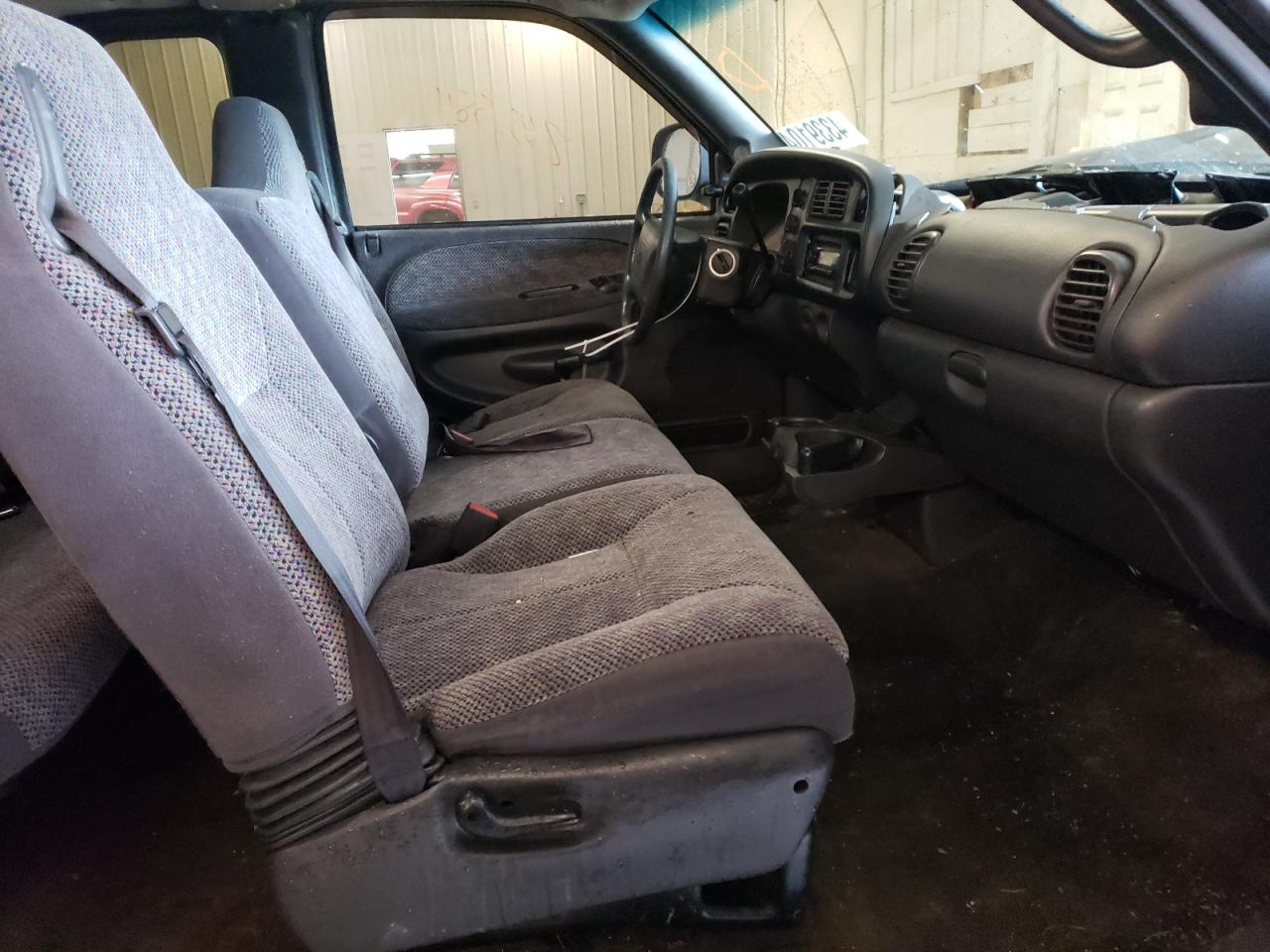 Photo 5 from auction – 2001 DODGE RAM 1500 with VIN 1B7HC13Y81J242824