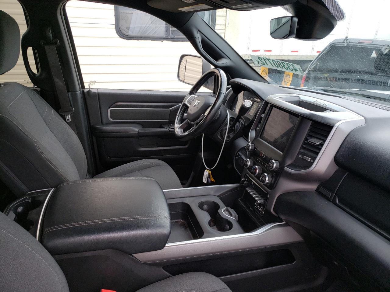 Photo 5 from auction – 2019 RAM 3500 BIG H with VIN 3C63RRHL9KG542855