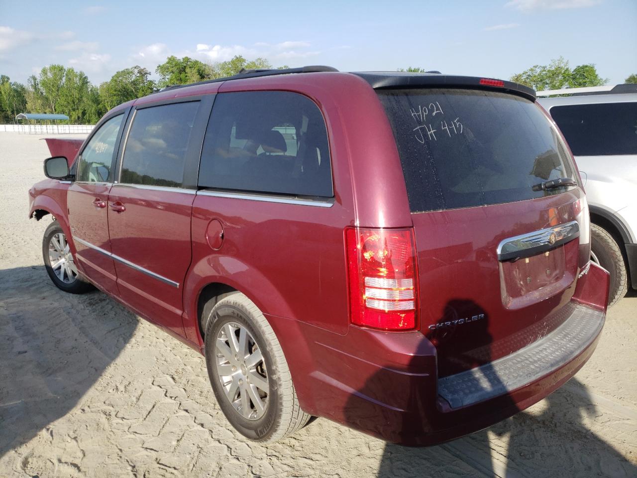 Photo 3 from auction – 2009 CHRYSLER TOWN & COU with VIN 2A8HR54129R652669