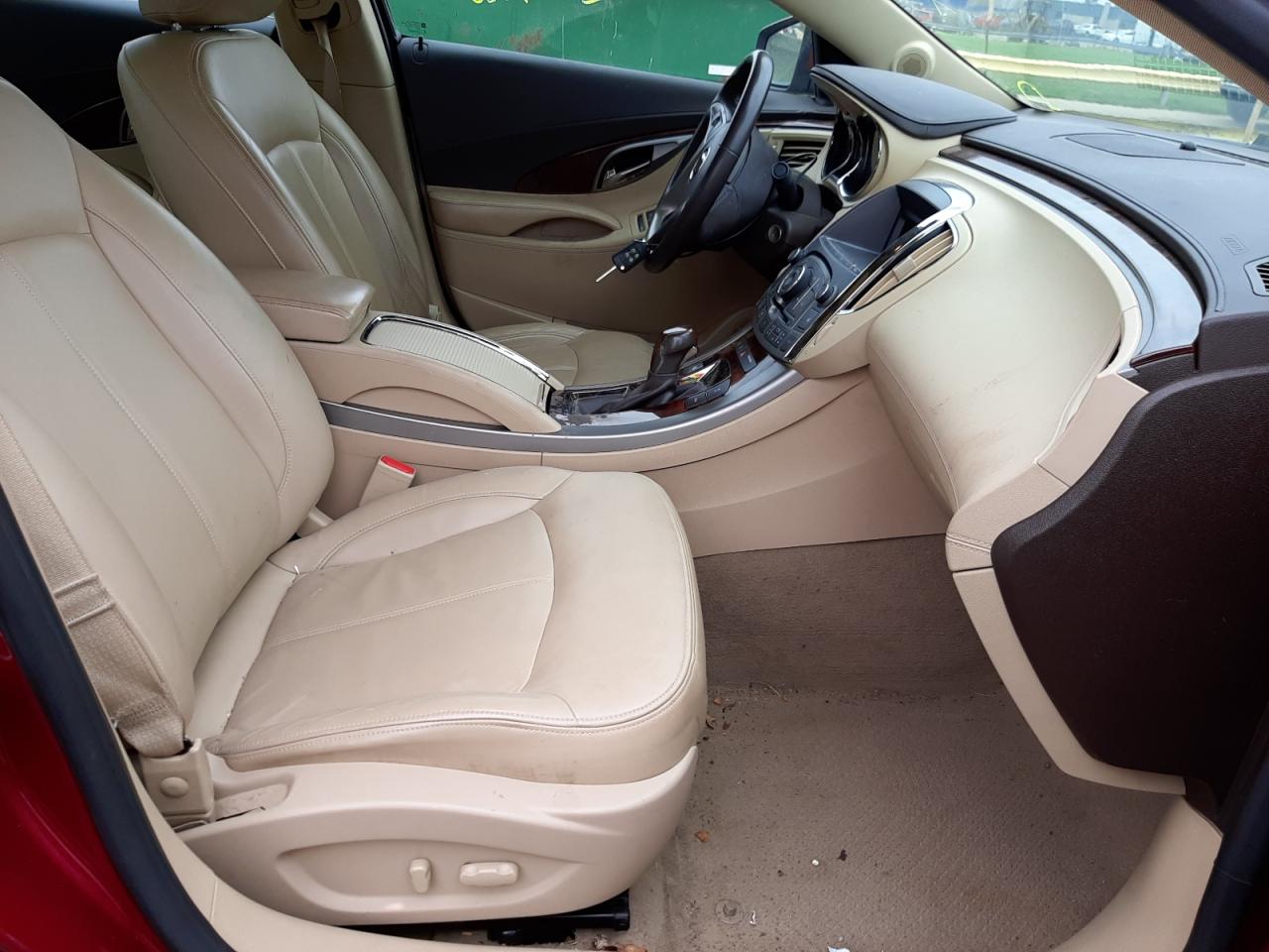 Photo 5 from auction – 2011 BUICK LACROSSE C with VIN 1G4GD5EDXBF235934