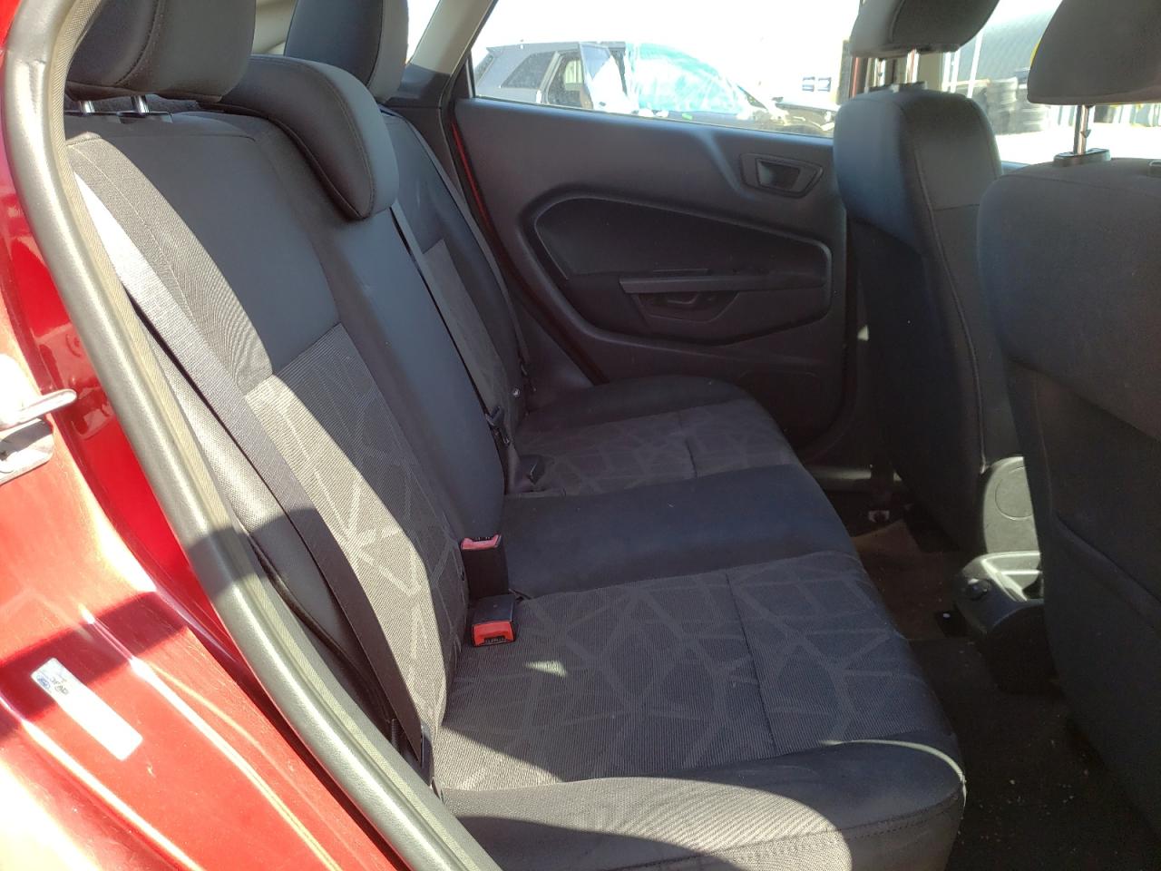 Photo 6 from auction – 2011 FORD FIESTA SE with VIN 3FADP4BJ8BM233527