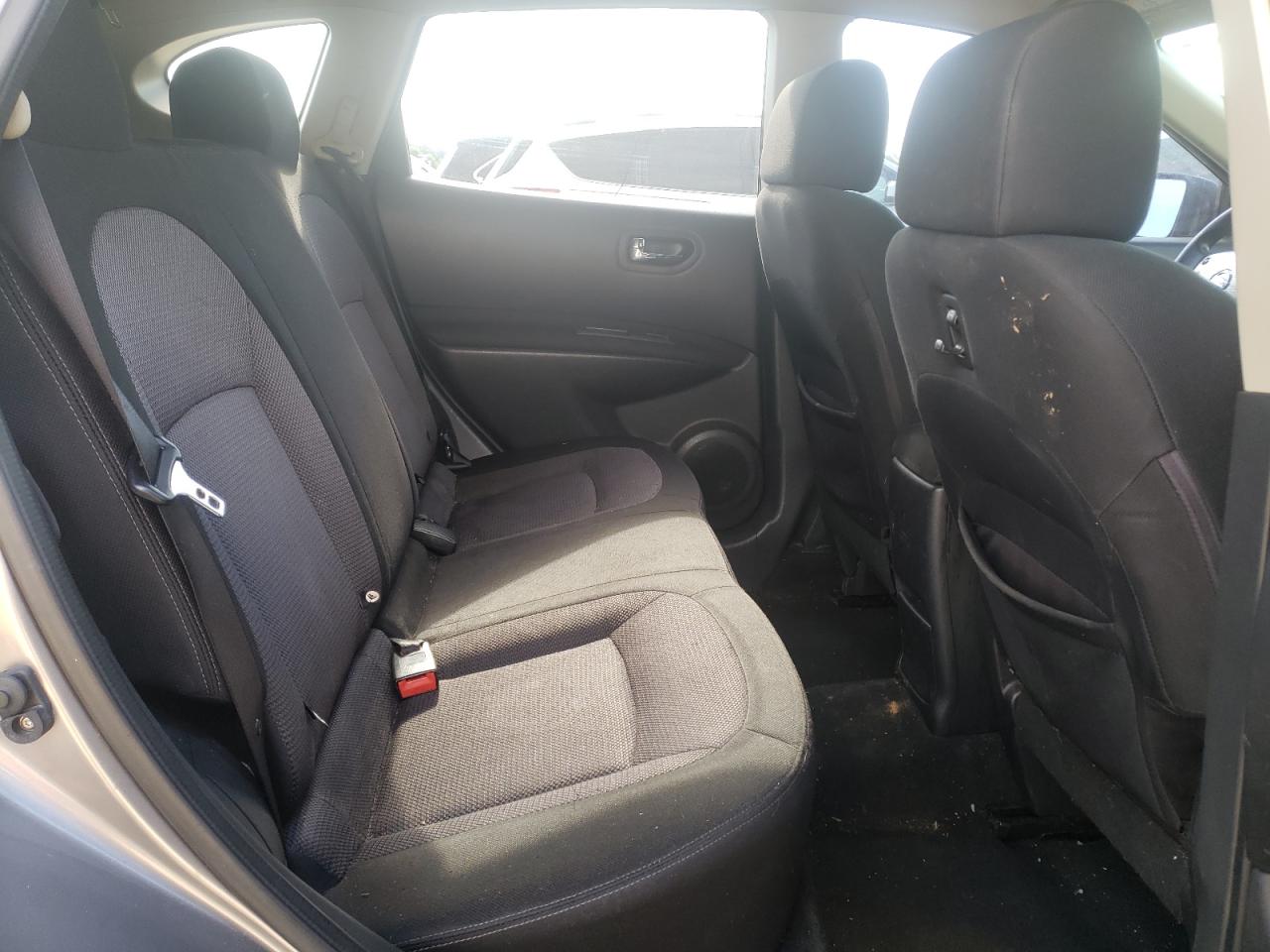 Photo 6 from auction – 2011 NISSAN ROGUE S with VIN JN8AS5MT3BW569686