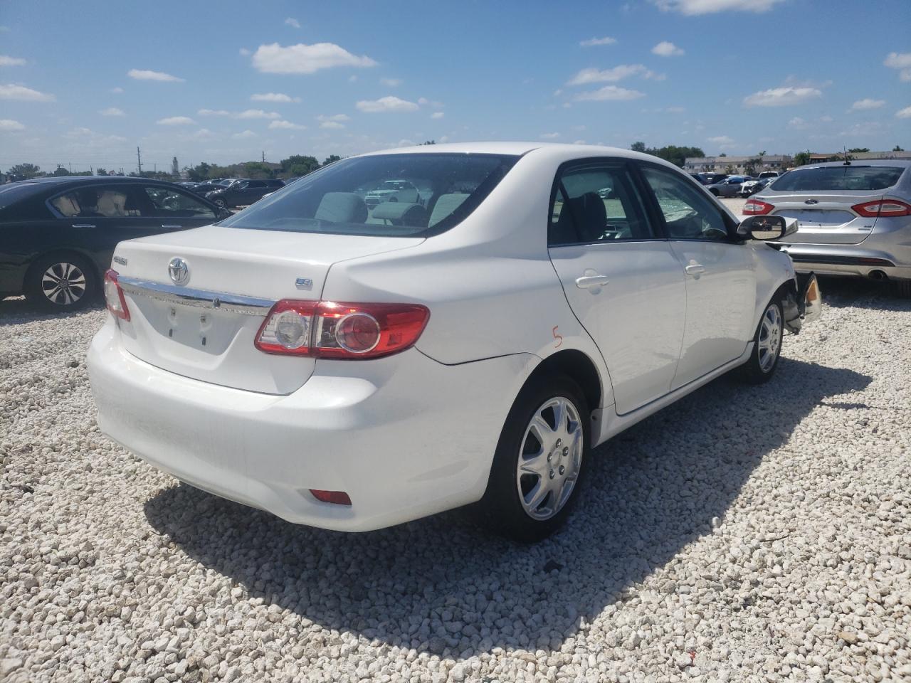 Photo 4 from auction – 2013 TOYOTA COROLLA BA with VIN 5YFBU4EE3DP095965