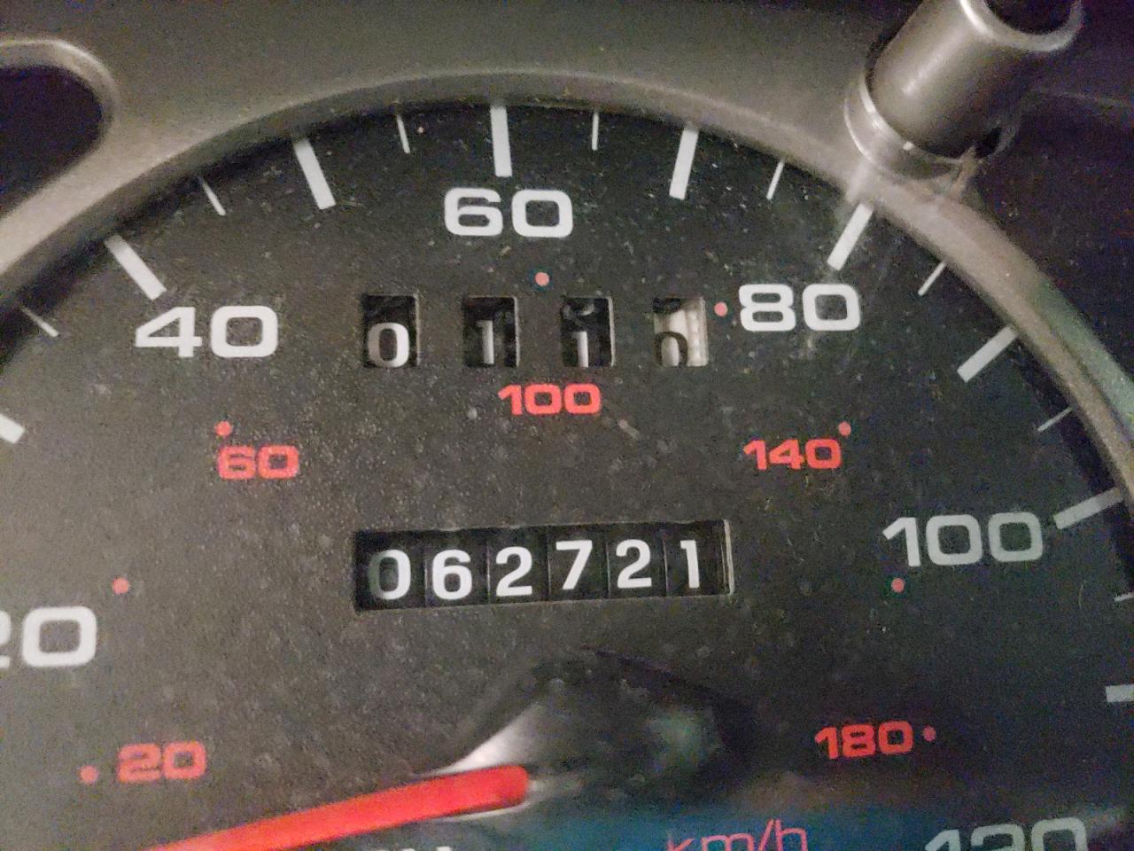 Photo 8 from auction – 1999 FORD TAURUS LX with VIN 1FAFP52UXXG306441