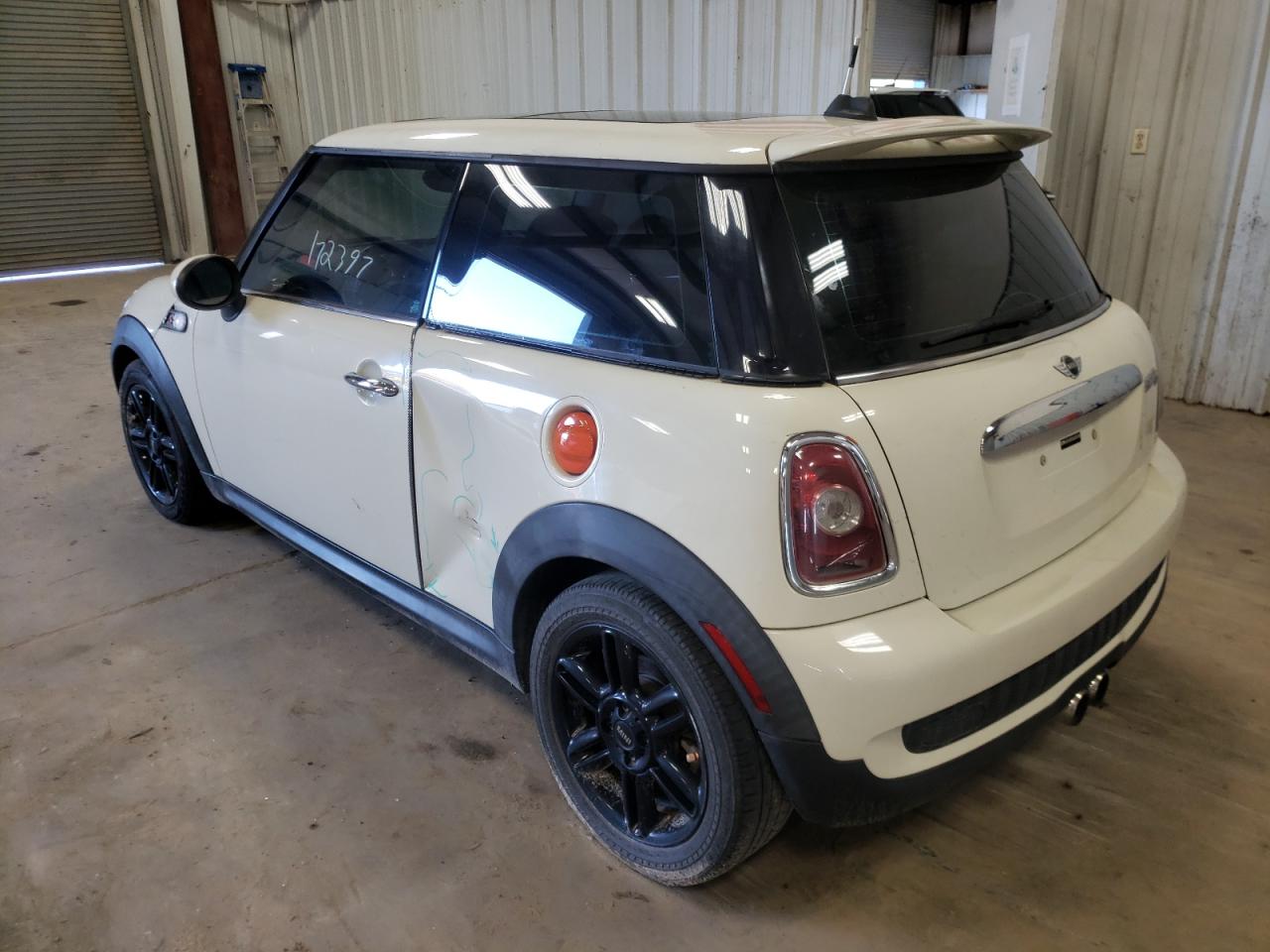 Photo 3 from auction – 2007 MINI COOPER S with VIN WMWMF735X7TL87808