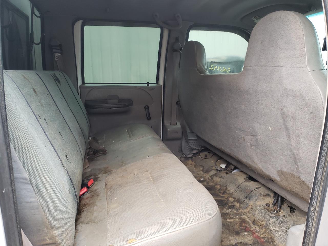 Photo 6 from auction – 2001 FORD F350 SRW S with VIN 1FTSW31F21EA55548