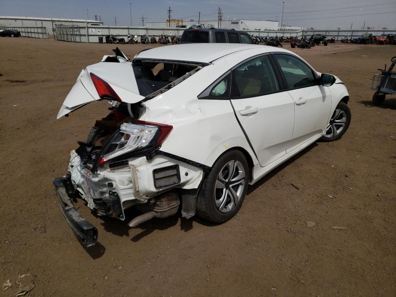 Photo 4 from auction – 2016 HONDA CIVIC LX with VIN 2HGFC2F57GH523085