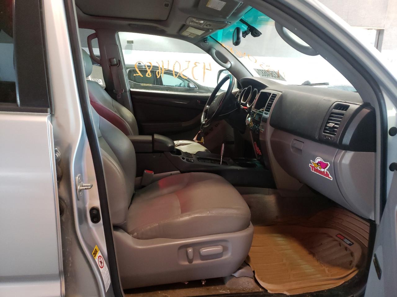 Photo 5 from auction – 2003 TOYOTA 4RUNNER LI with VIN JTEBT17R638006459
